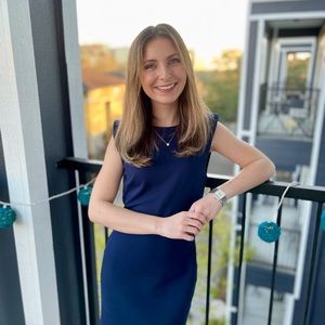 Meet your Posher, Nicole